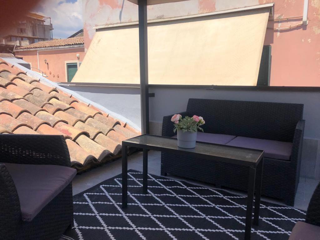 אסראלה Narciso Boutique Apartment מראה חיצוני תמונה